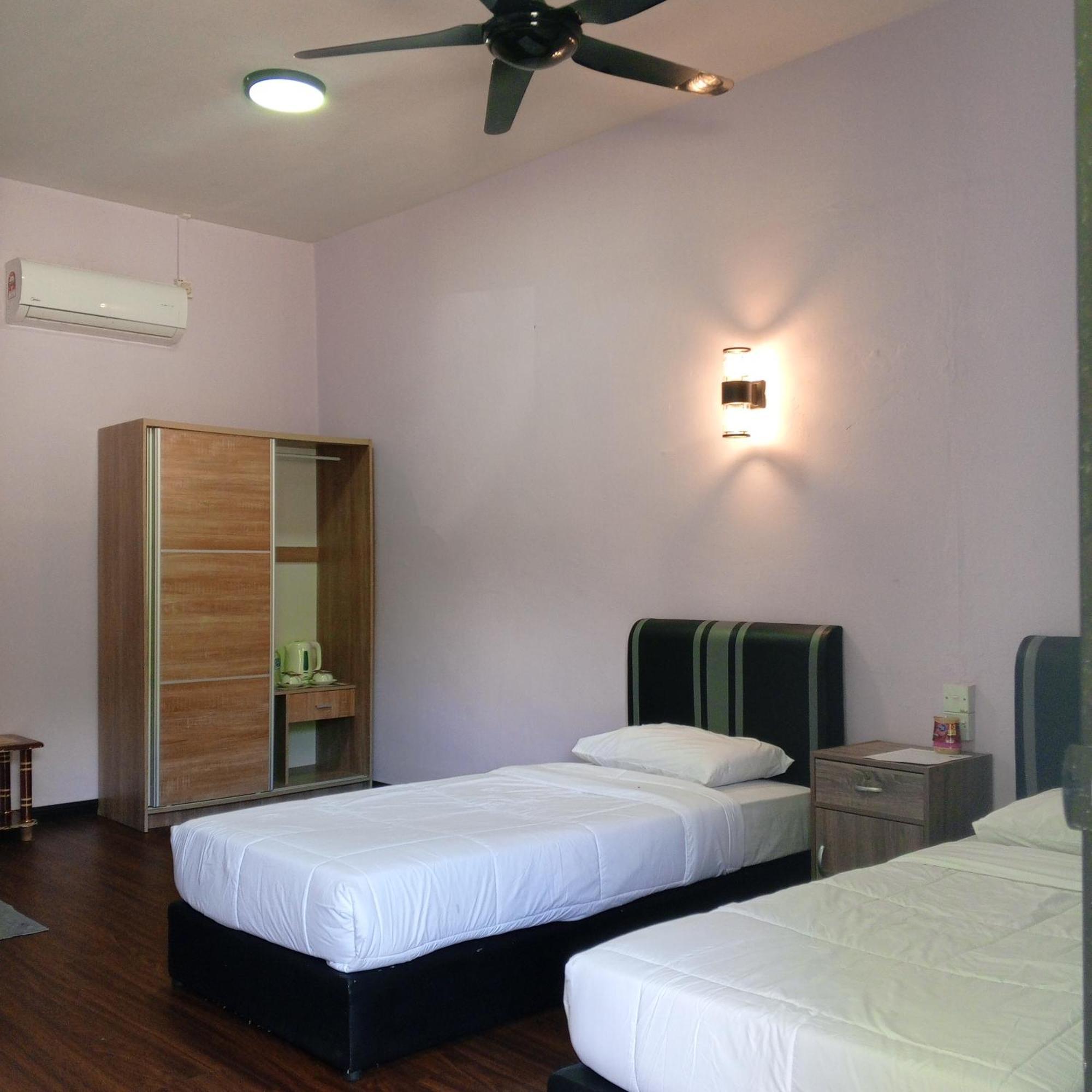 Sukau Tomanggong View Bed & Breakfast Pokój zdjęcie